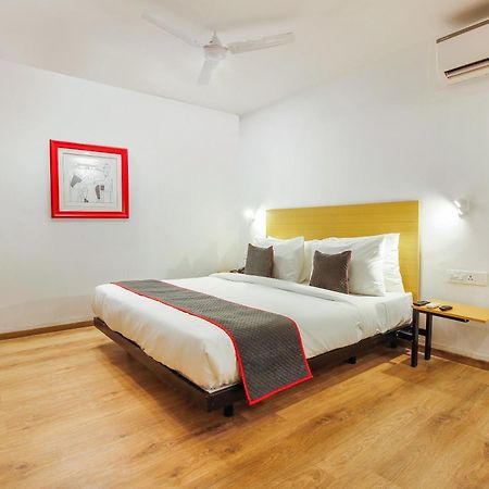 Hotel Super Townhouse Rcc Sunrise Hyderabad Exterior foto