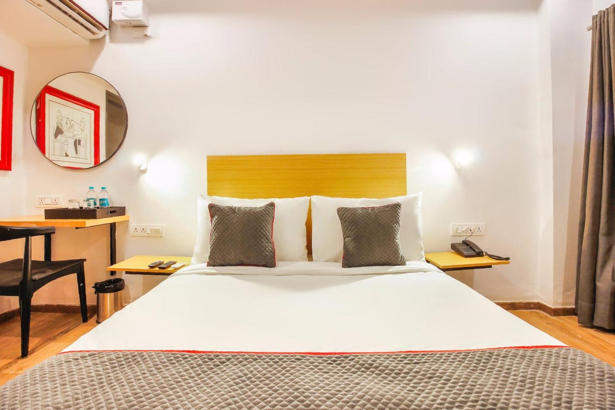 Hotel Super Townhouse Rcc Sunrise Hyderabad Exterior foto