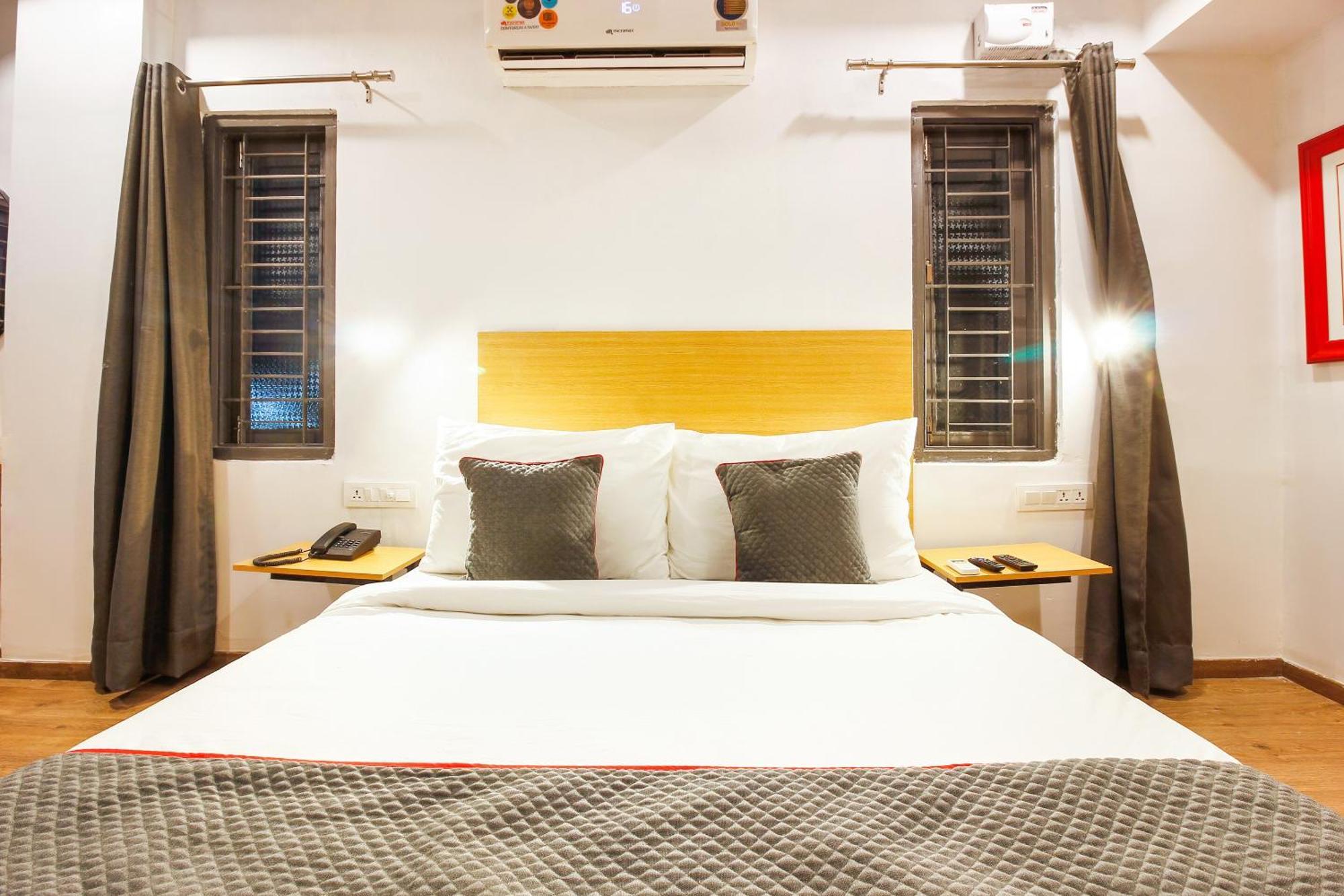 Hotel Super Townhouse Rcc Sunrise Hyderabad Exterior foto