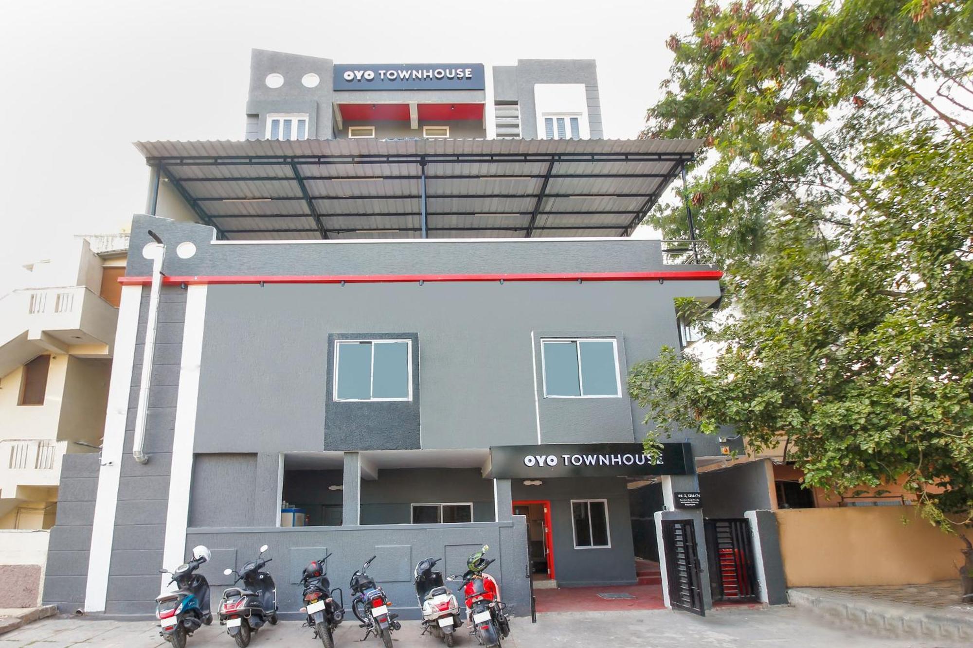 Hotel Super Townhouse Rcc Sunrise Hyderabad Exterior foto